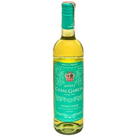 Casal Garcia Sweet 9% 75cl
